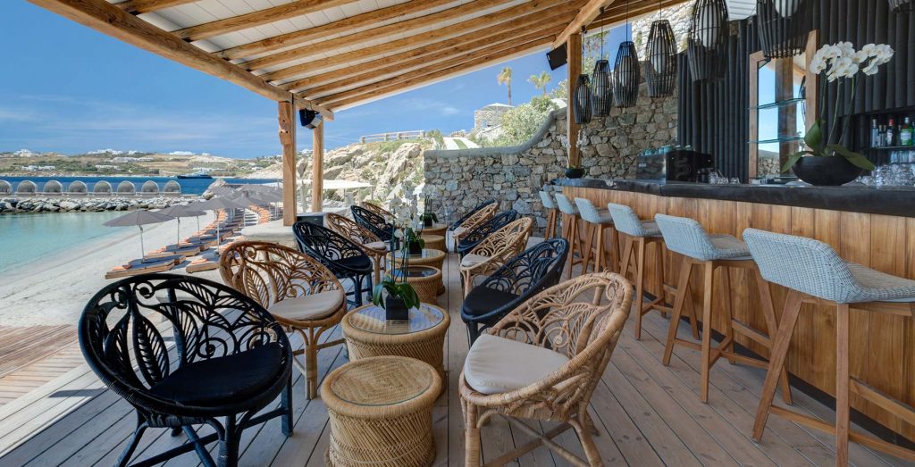 beach-bar-beach-santa-marina-mykonos-luxury-hotel-spa-04