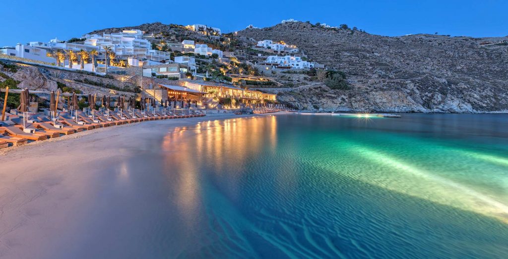 private-beach-santa-marina-mykonos-hotel-spa-greece-4_0