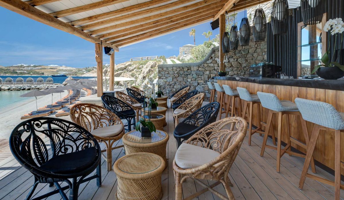 beach-bar-beach-santa-marina-mykonos-luxury-hotel-spa-04