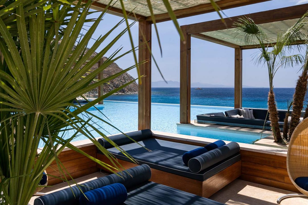 oasis-pool-bar-santa-marina-hotel-spa-resort-mykonos-greece-03