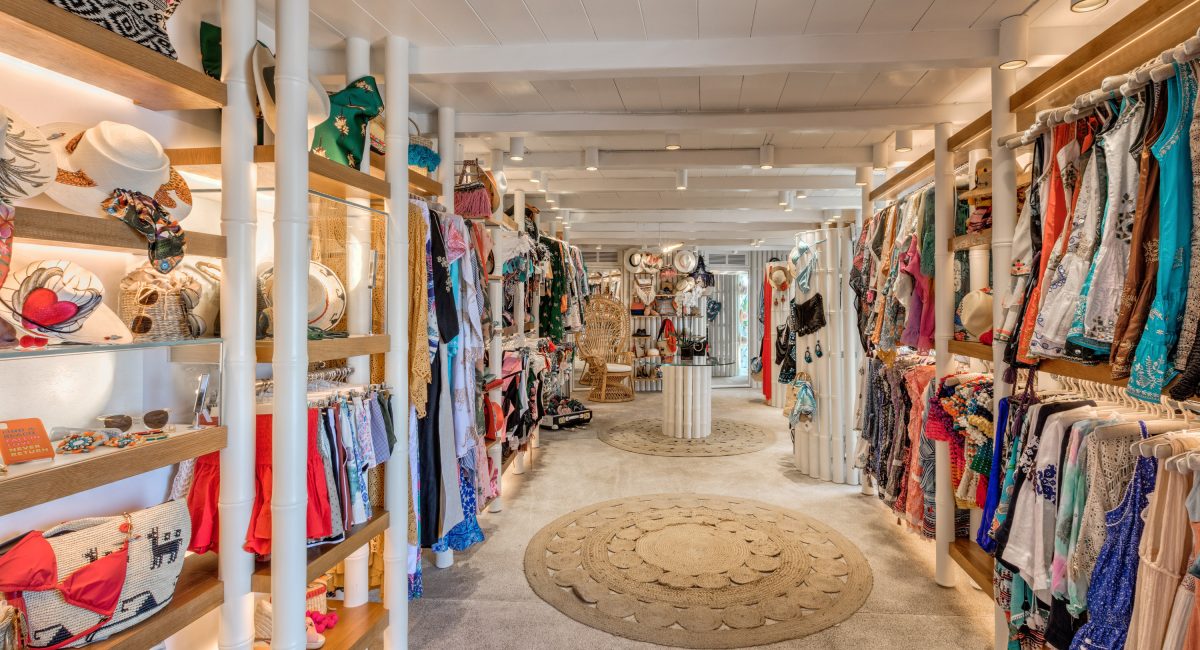 reef-boutique-at-santa-marina-beach-4